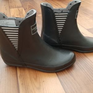 London Fog Picadilly Ankle Rain Boot New/EUC sz 6
